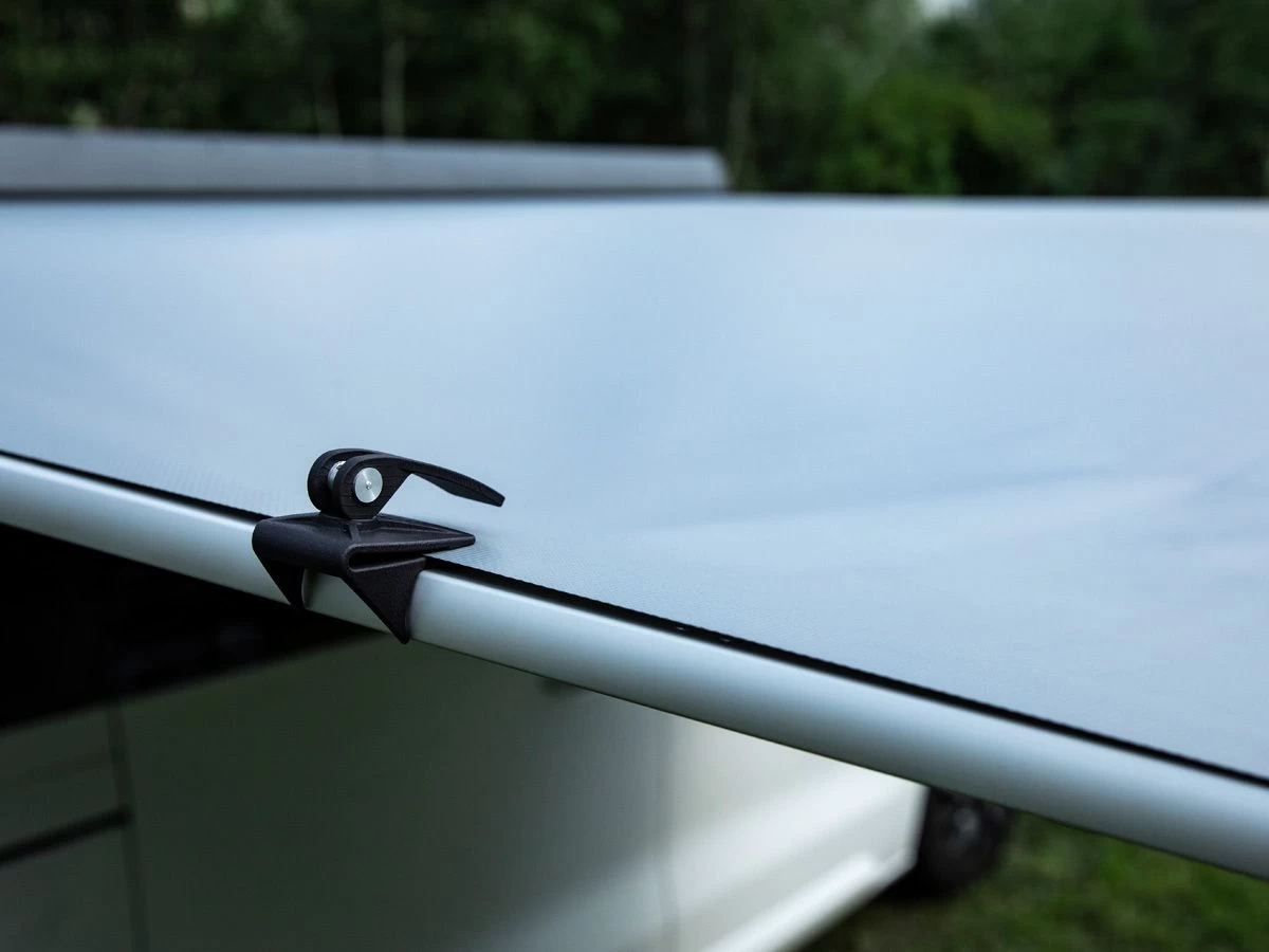 Thule Fabric Clamps doekklemmen Thule Fabric Clamps Doekklemmen -Wildernis Kampeer Winkel 548455 548455 images other thule fabric clamps 5 ecommerce