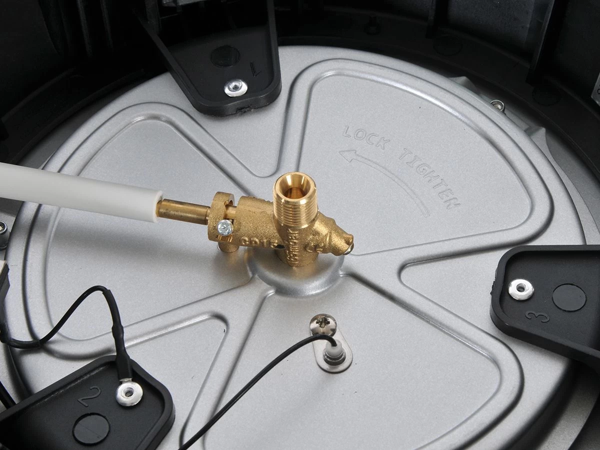 Cadac Safari Chef LP Gourmet gasbarbecue Cadac Safari Chef LP Gourmet Gasbarbecue -Wildernis Kampeer Winkel cadac safari chef 30lp gourmet 9 ecommerce