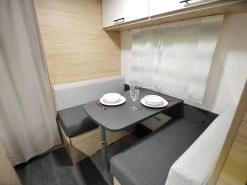 Caravelair Alba 426 Family 2022 Caravan -Wildernis Kampeer Winkel caravelair alba 426 family 2022 2 ecommerce