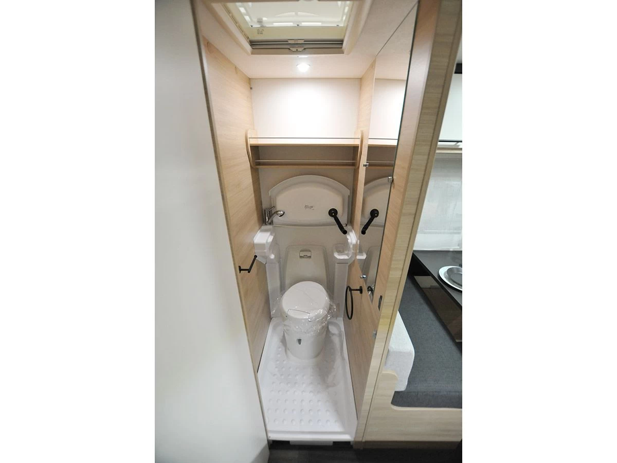 Caravelair Alba 466 Family caravan Caravelair Alba 466 Family Caravan -Wildernis Kampeer Winkel caravelair alba 466 2022 5 toiletruimte ecommerce a6d2
