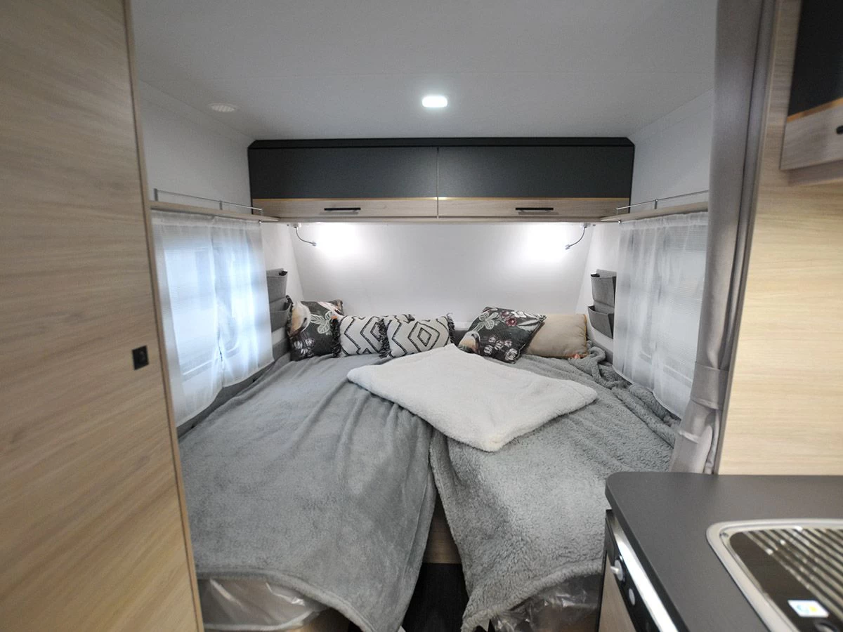 Caravelair Alba Style 472 caravan Caravelair Alba Style 472 Caravan -Wildernis Kampeer Winkel caravelair alba style 2022 9 bedden ecommerce b1f6 1