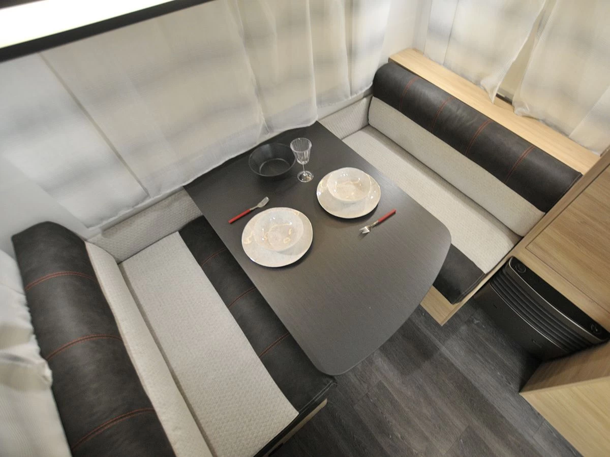 Caravelair Antares Titanium 470 caravan Caravelair Antares Titanium 470 Caravan -Wildernis Kampeer Winkel caravelair antares 470 titanium 2023 3 ecommerce