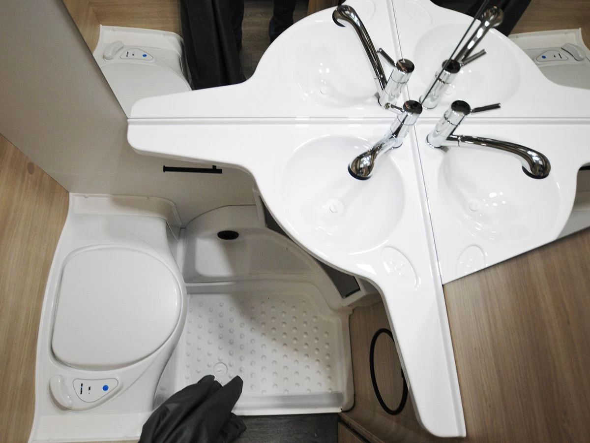 Caravelair Antares Titanium 470 caravan Caravelair Antares Titanium 470 Caravan -Wildernis Kampeer Winkel caravelair antares 470 titanium 2023 7 ecommerce