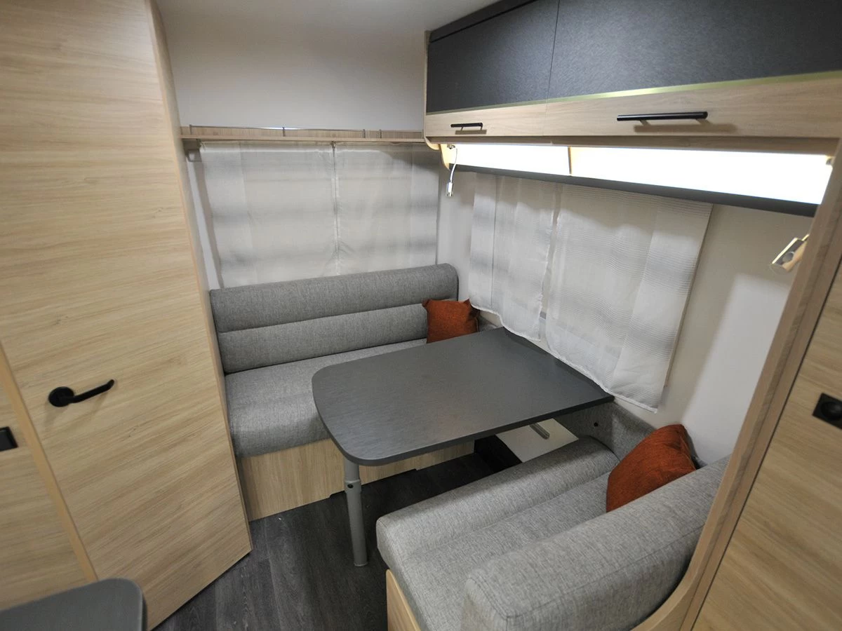 Caravelair Alba Style 390 caravan Caravelair Alba Style 390 Caravan -Wildernis Kampeer Winkel caravelair style 390 2023 2 ecommerce