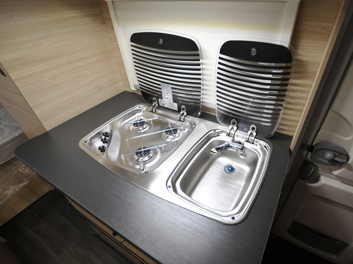 Caravelair Alba Style 466 Family caravan Caravelair Alba Style 466 Family Caravan -Wildernis Kampeer Winkel caravelair style 466 family 6 ecommerce