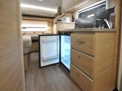 Fendt Bianco Selection 465 TG Caravan 10 Fendt Bianco Selection 465 TG Caravan -Wildernis Kampeer Winkel fendt 465 tg bianco sel 6 ecommerce 4d9b 1