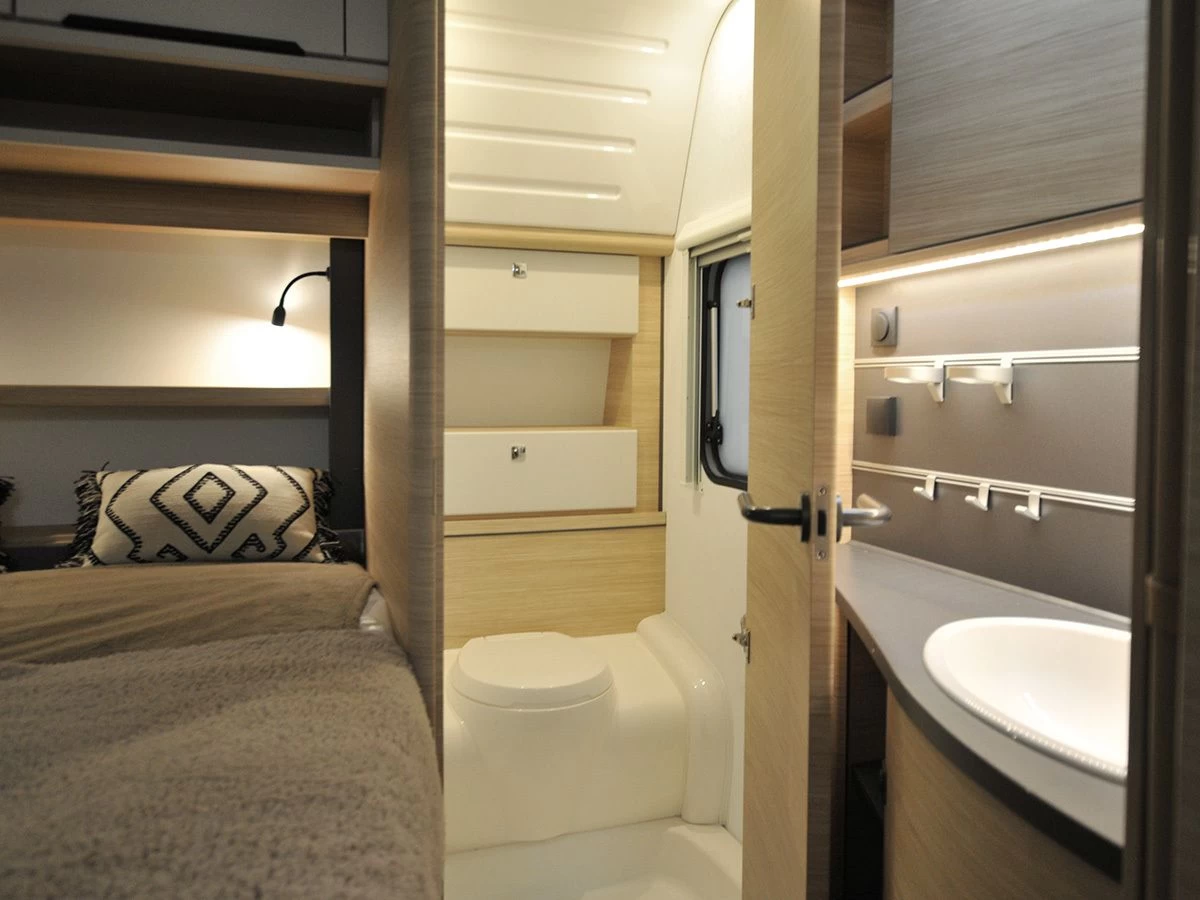 Fendt Apero 465 SFB caravan Fendt Apero 465 SFB Caravan -Wildernis Kampeer Winkel fendt apero 465 sfb 9 ecommerce 94c0