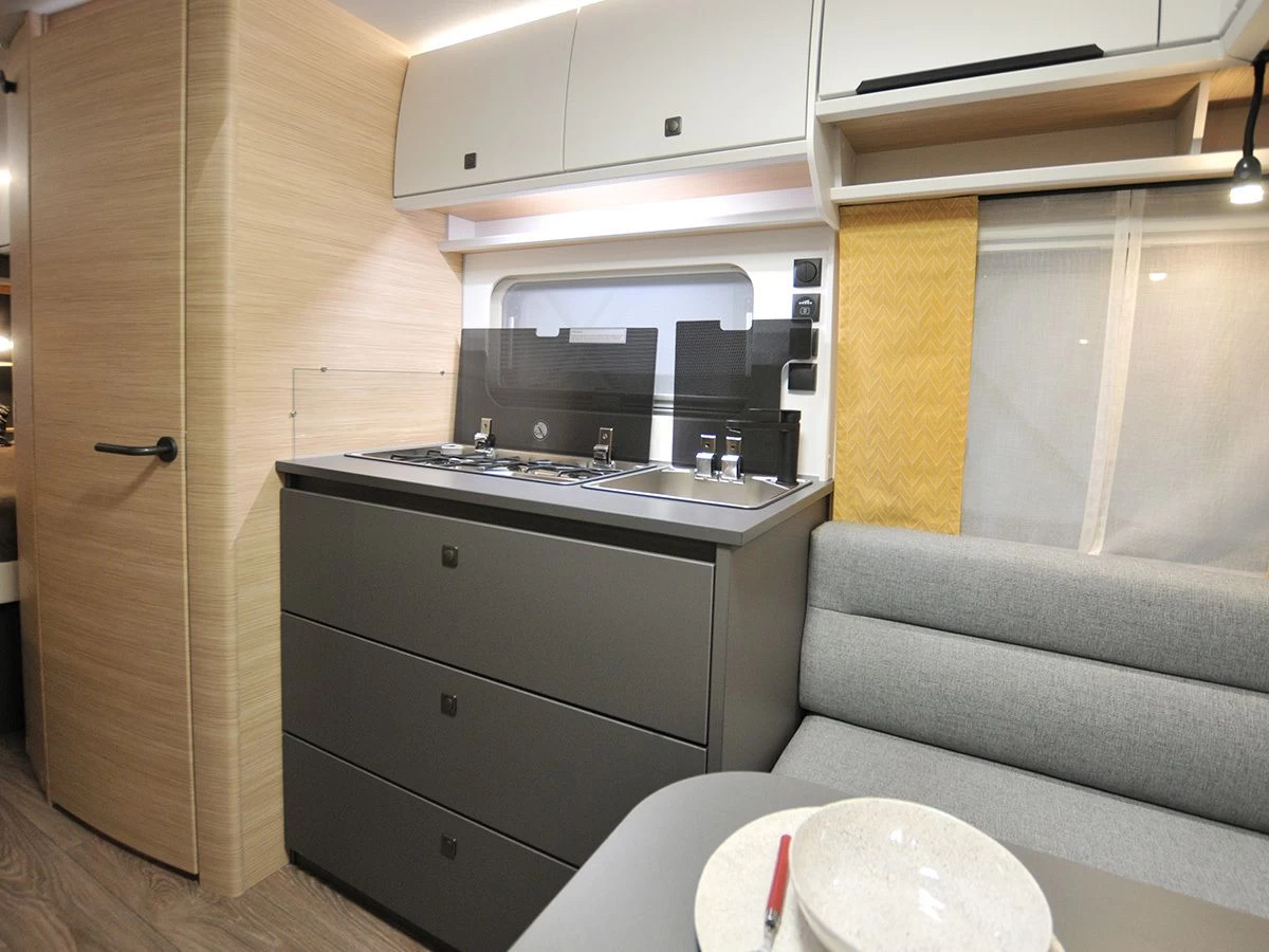 Fendt Apero 495 SG caravan Fendt Apero 495 SG Caravan -Wildernis Kampeer Winkel fendt apero 495 sg 4 ecommerce 1576