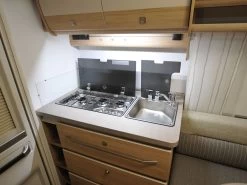 Fendt Bianco Activ 390 FHS Caravan 6 Fendt Bianco Activ 390 FHS Caravan -Wildernis Kampeer Winkel fendt bianco activ 390 4 ecommerce 51c7