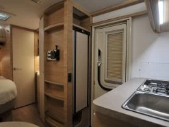 Fendt Bianco Activ 390 FHS Caravan 7 Fendt Bianco Activ 390 FHS Caravan -Wildernis Kampeer Winkel fendt bianco activ 390 5 ecommerce 6303