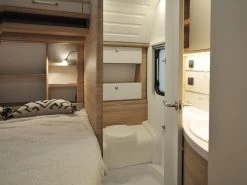 Fendt Bianco Activ 390 FHS Caravan 10 Fendt Bianco Activ 390 FHS Caravan -Wildernis Kampeer Winkel fendt bianco activ 390 8 ecommerce 411d