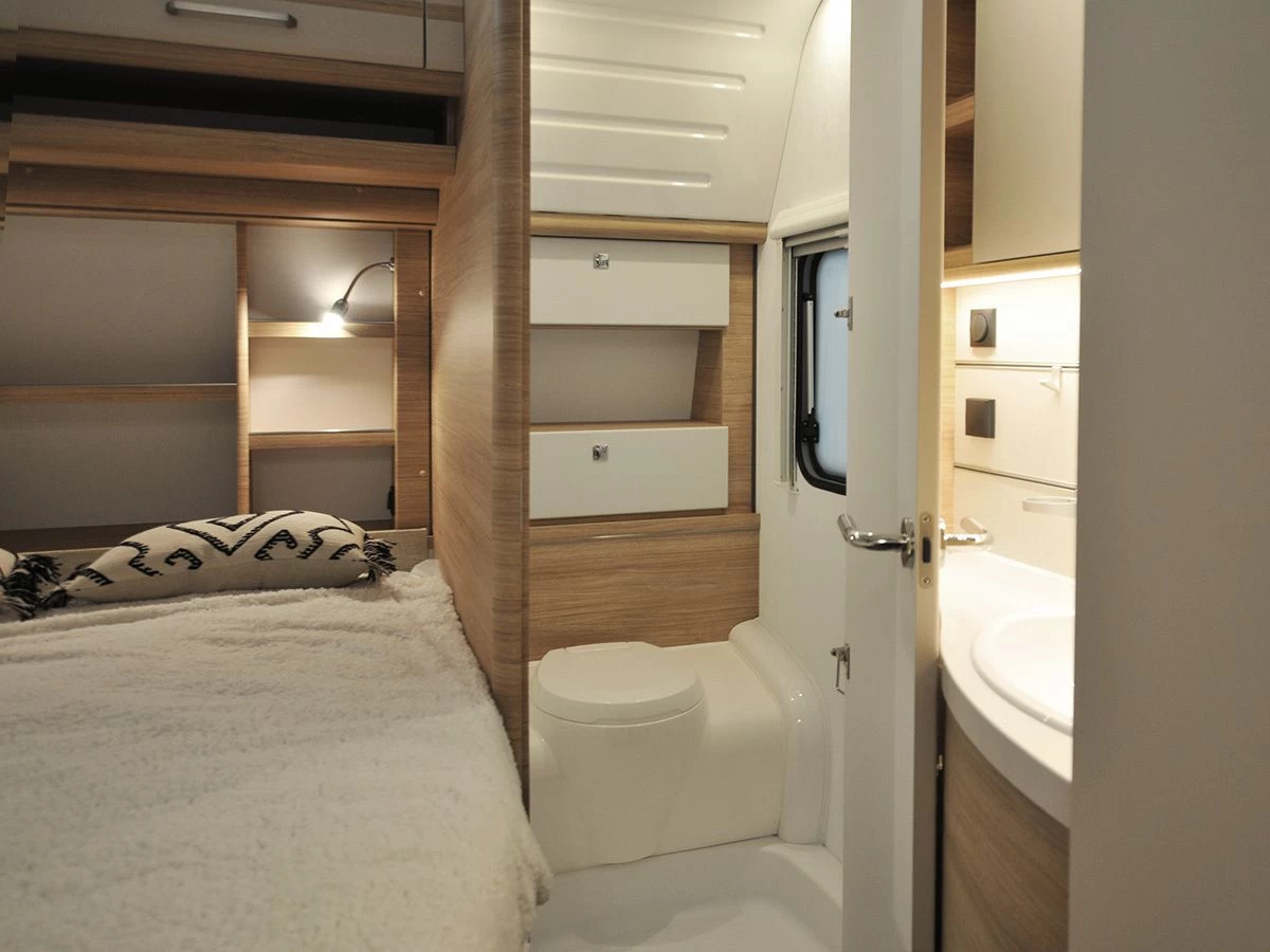 Fendt Bianco Activ 390 FHS caravan Fendt Bianco Activ 390 FHS Caravan -Wildernis Kampeer Winkel fendt bianco activ 390 8 ecommerce 411d