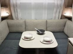 Fendt Tendenza 465 SFB Caravan 4 Fendt Tendenza 465 SFB Caravan -Wildernis Kampeer Winkel fendt tendenza 465 3 ecommerce a843