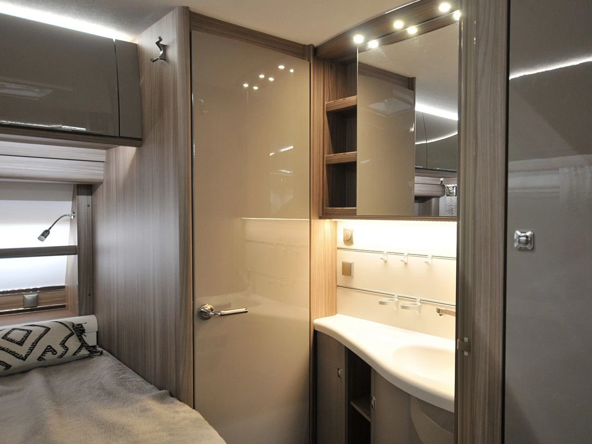 Fendt Tendenza 465 SFB caravan Fendt Tendenza 465 SFB Caravan -Wildernis Kampeer Winkel fendt tendenza 465 8 ecommerce 6361