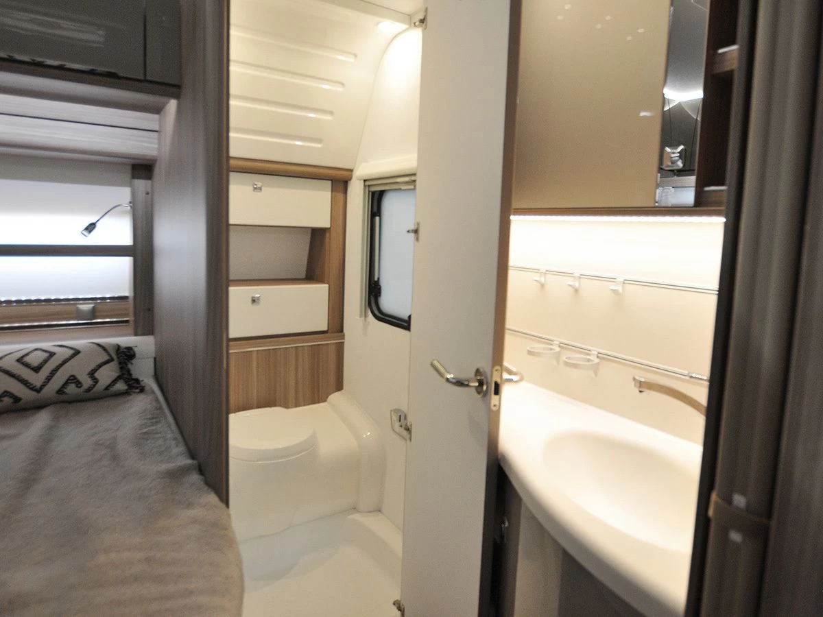 Fendt Tendenza 465 SFB caravan Fendt Tendenza 465 SFB Caravan -Wildernis Kampeer Winkel fendt tendenza 465 9 ecommerce f4dc