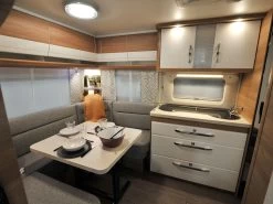 Hobby De Luxe 460 UFe Caravan 5 Hobby De Luxe 460 UFe Caravan -Wildernis Kampeer Winkel hobby de luxe 460 ufe 2022 4 binnenkomst ecommerce 6c11