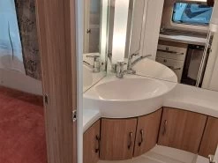 Hobby De Luxe 460 LU 2018 Caravan -Wildernis Kampeer Winkel hobby de luxe 460 ul 2018 caravan 10 ecommerce 26be