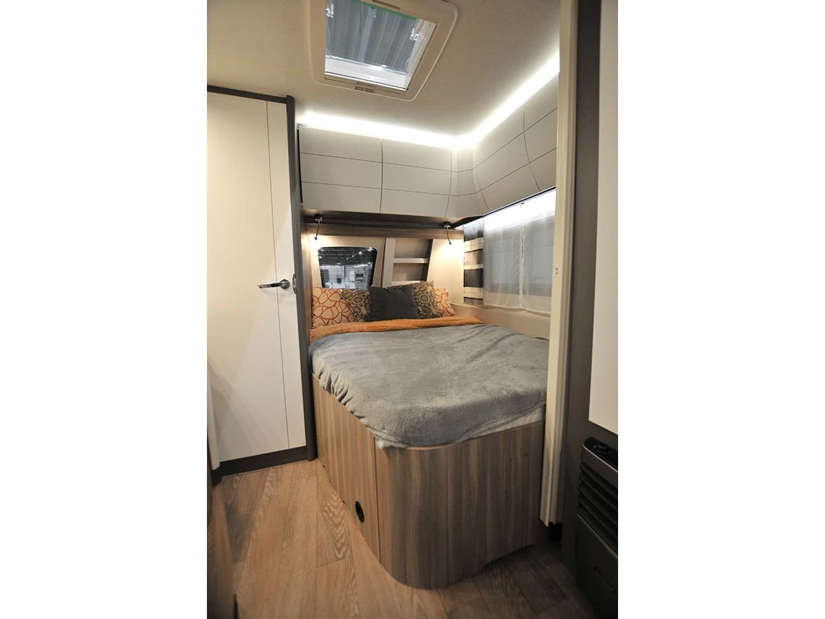 Hobby Excellent Edition 460 UFe caravan Hobby Excellent Edition 460 UFe Caravan -Wildernis Kampeer Winkel