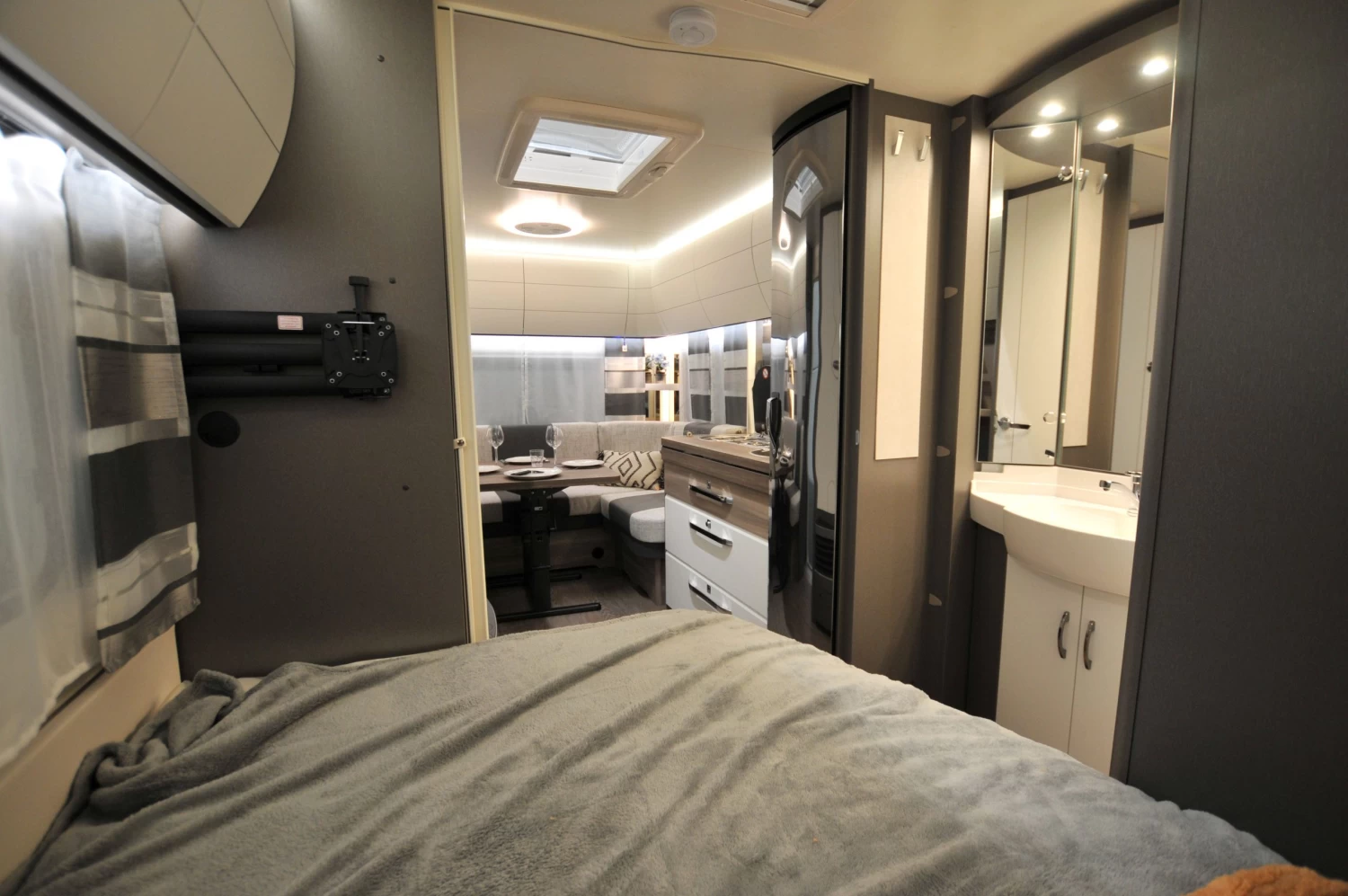 Hobby Excellent Edition 460 UFe caravan Hobby Excellent Edition 460 UFe Caravan -Wildernis Kampeer Winkel hobby excellent edition 460 ufe 2022 15 vanafbednaarachter ecommerce 7f2f scaled