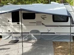 Isabella Fendt >2016 Wielflap -Wildernis Kampeer Winkel isabella fendt tochtstrook wielflap ecommerce ce96 1