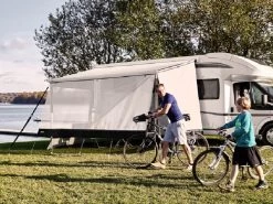 Thule Sun Blocker Front G2 Voorwand 380 4 Thule Sun Blocker Front G2 Voorwand 380 -Wildernis Kampeer Winkel thule sun blocker front gaaswand 2 ecommerce d229 18